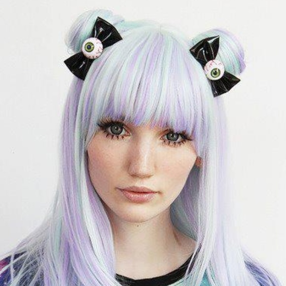 Eyeball Hair clip - Picture 3 of 6